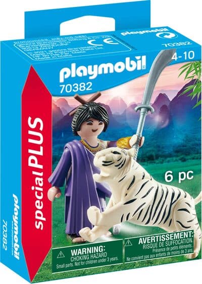 Asiakämpferin mit Tiger