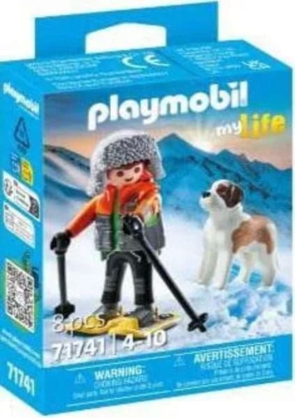 Wanderer mit Bernhardiner