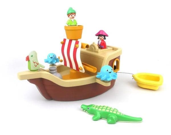 JUNIOR & Disney: Peter Pans Piratenschiff mit Wasserspritzspaß