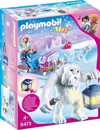 Schneetroll mit Schlitten